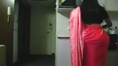 برای آسیایی شب عروسی :) یک پسر جوان کلیپ فیلم سکسی خارجی و سیری ناپذیر خانم